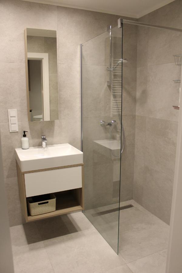 O! Shellter Apartment Luxury By Oskar Роґово Екстер'єр фото